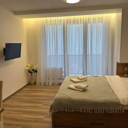 Апартаменты Snowflake A10 *